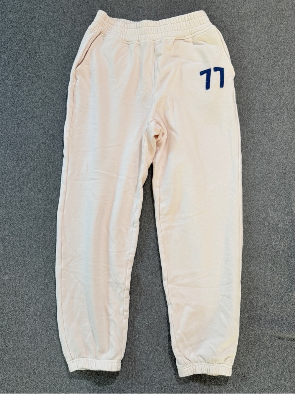 American Eagle Outfitters Cream Fleece Sweatpants Joggers Women’s small 77